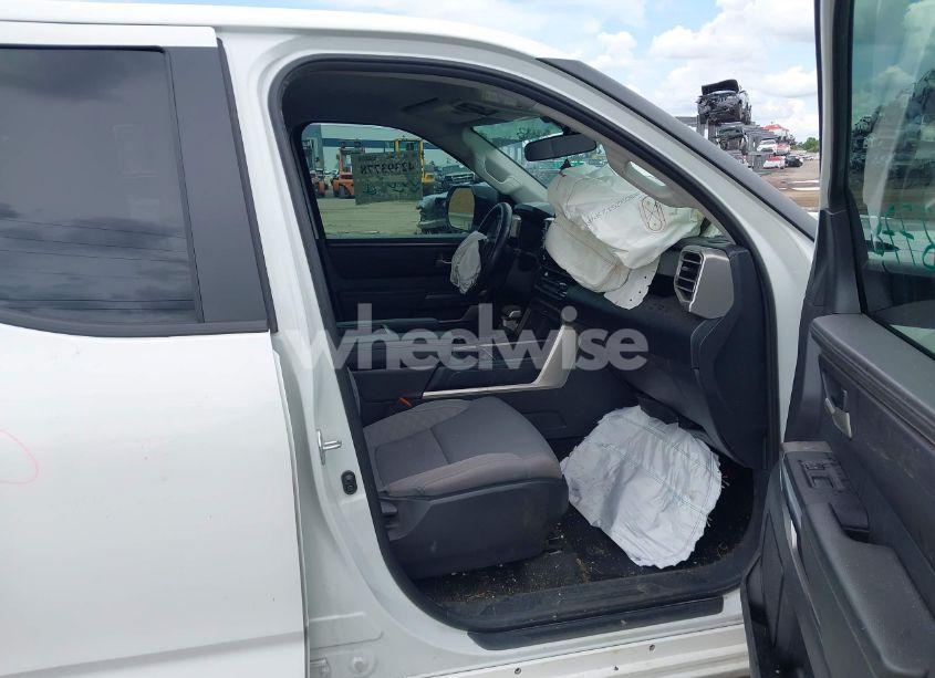 Photo 5 of 2024 Toyota Tundra SR5 4WD (VIN 5TFLA5DA2RX149203)