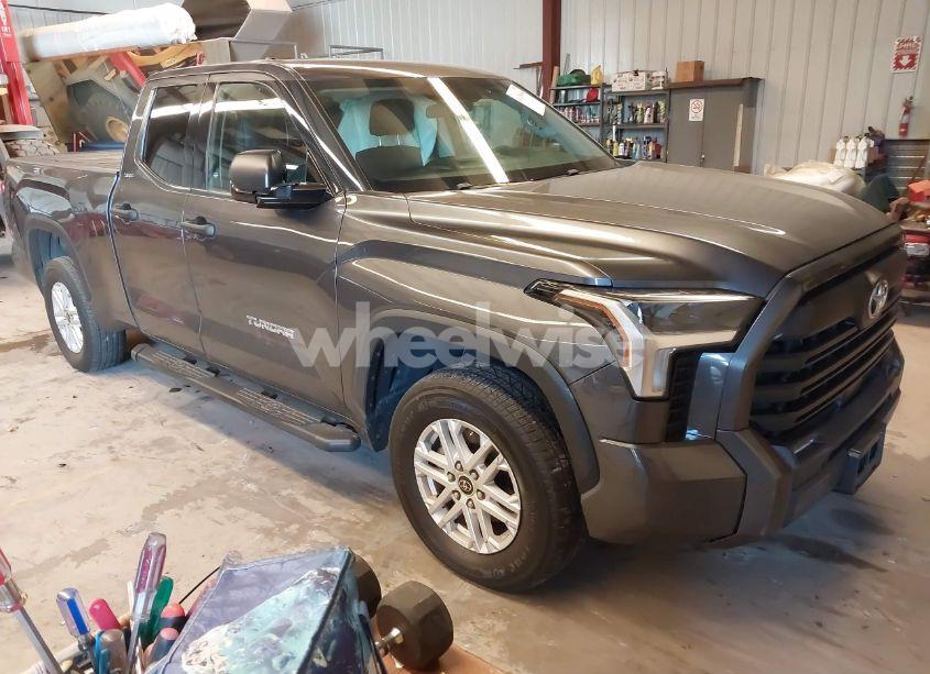 2022 Toyota Tundra SR5 (VIN 5TFLA5DA4NX019871) main photo