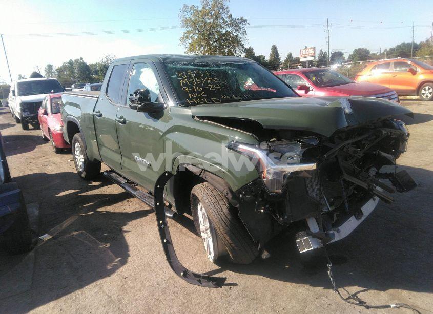 2022 Toyota Tundra SR5 (VIN 5TFLA5DA9NX050937) main photo