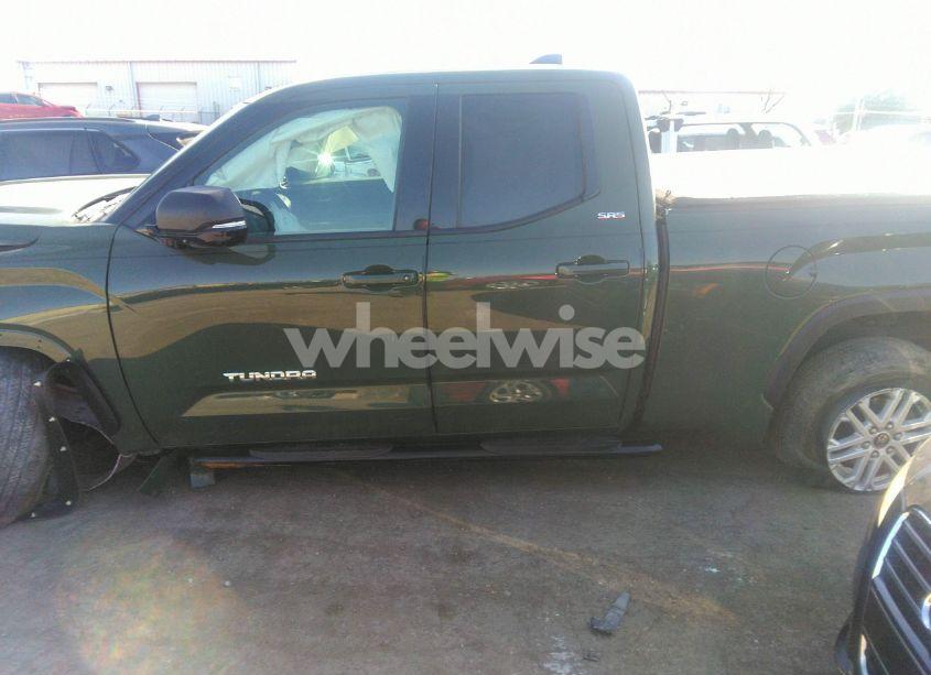 Photo 14 of 2022 Toyota Tundra SR5 (VIN 5TFLA5DA9NX050937)