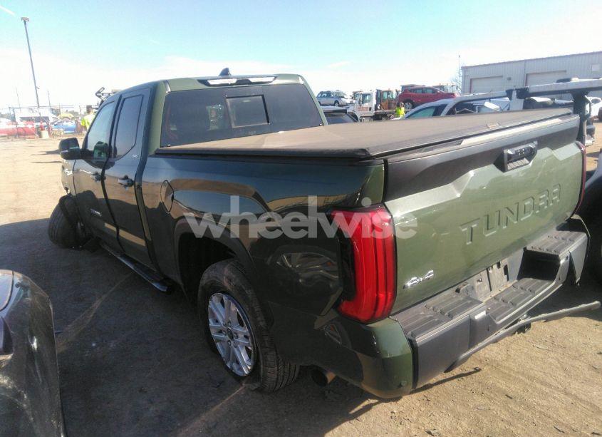 Photo 3 of 2022 Toyota Tundra SR5 (VIN 5TFLA5DA9NX050937)