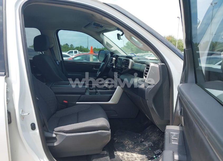 Photo 5 of 2023 Toyota Tundra SR5 (VIN 5TFLA5DAXPX092004)