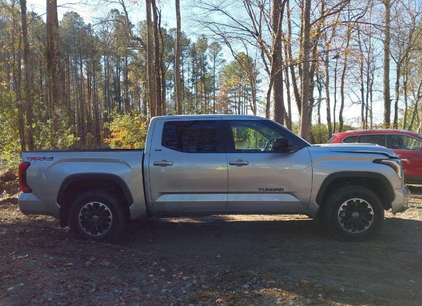 Photo 13 of 2024 Toyota Tundra SR5 (VIN 5TFLA5DB0RX184332)