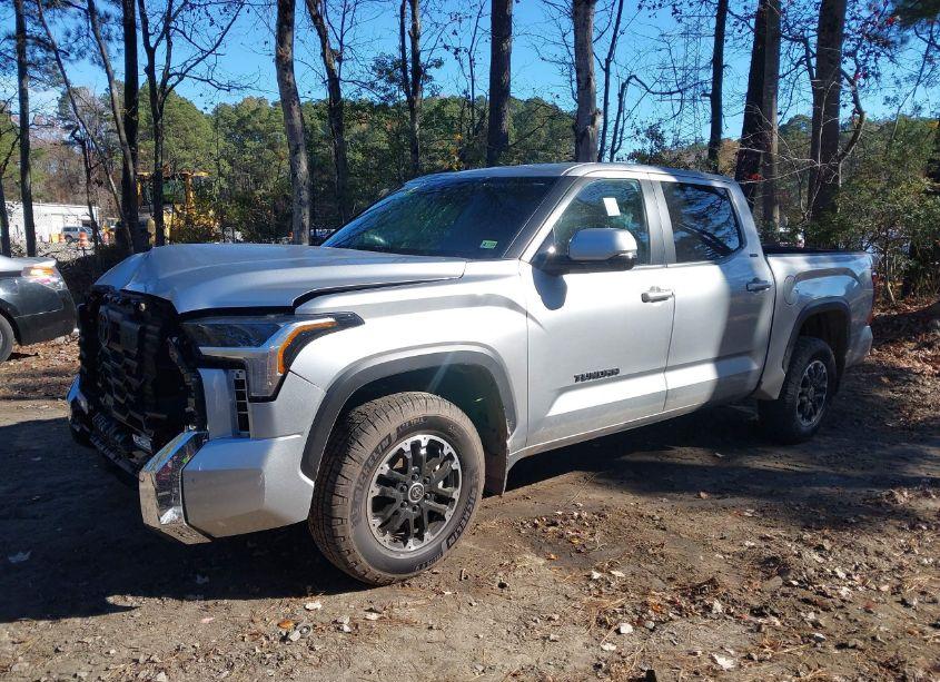 Photo 2 of 2024 Toyota Tundra SR5 (VIN 5TFLA5DB0RX184332)