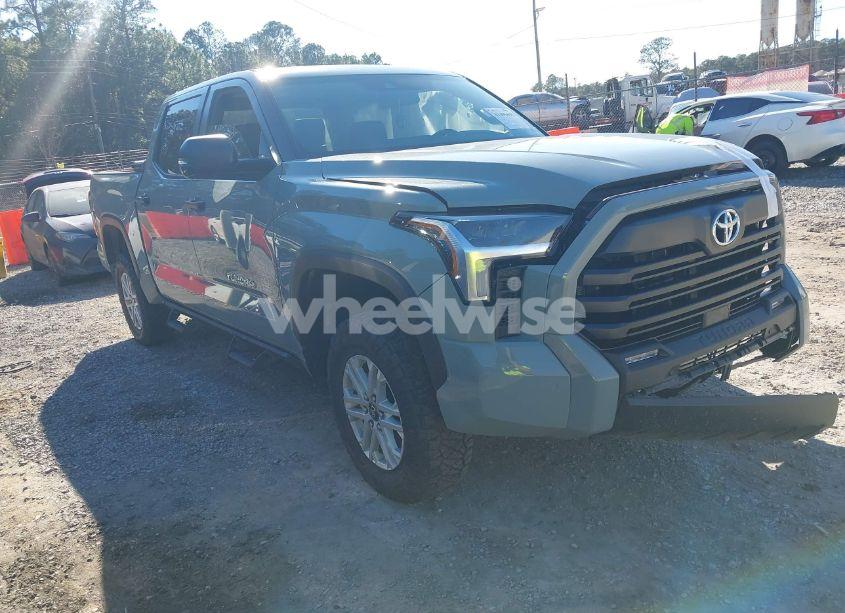 2025 Toyota Tundra SR5 (VIN 5TFLA5DB0SX248374) main photo