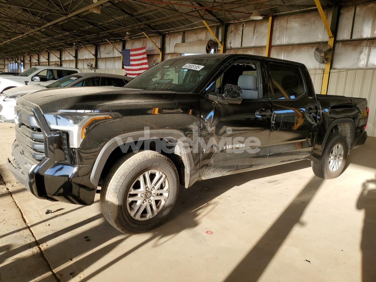 2025 TOYOTA TUNDRA CREWMAX SR (VIN 5TFLA5DB0SX261111) main photo