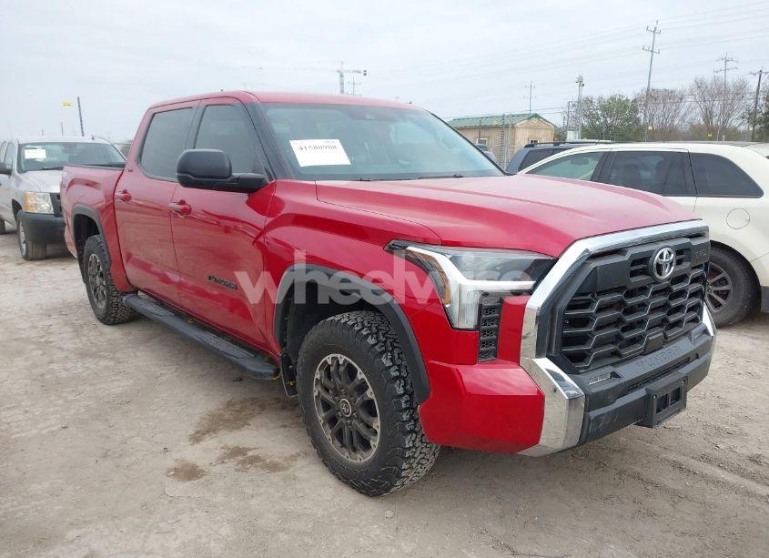 2022 Toyota Tundra SR5 (VIN 5TFLA5DB1NX018525) main photo