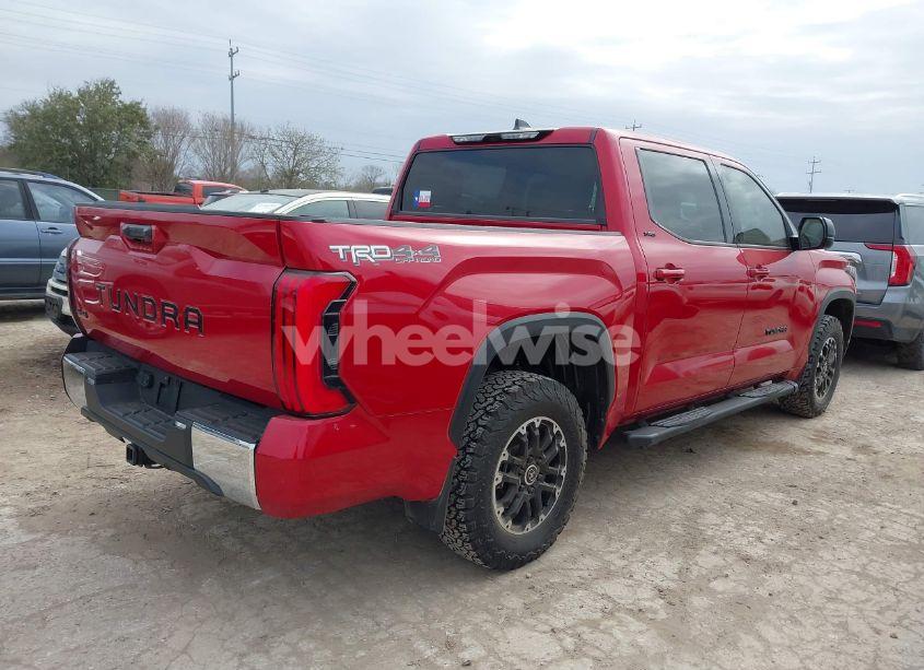 Photo 4 of 2022 Toyota Tundra SR5 (VIN 5TFLA5DB1NX018525)