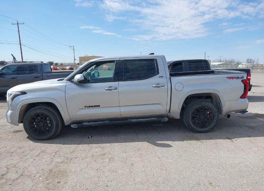 Photo 14 of 2023 Toyota Tundra SR5 (VIN 5TFLA5DB1PX059000)