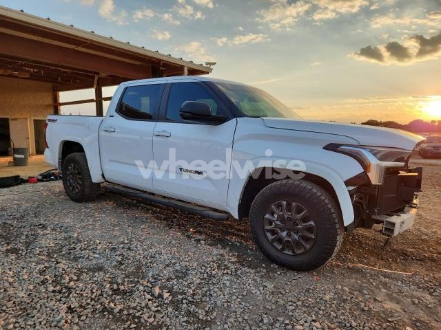 Photo 13 of 2024 TOYOTA TUNDRA CREWMAX SR (VIN 5TFLA5DB1RX235501)