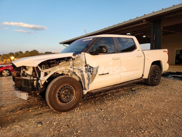 Photo 9 of 2024 TOYOTA TUNDRA CREWMAX SR (VIN 5TFLA5DB1RX235501)
