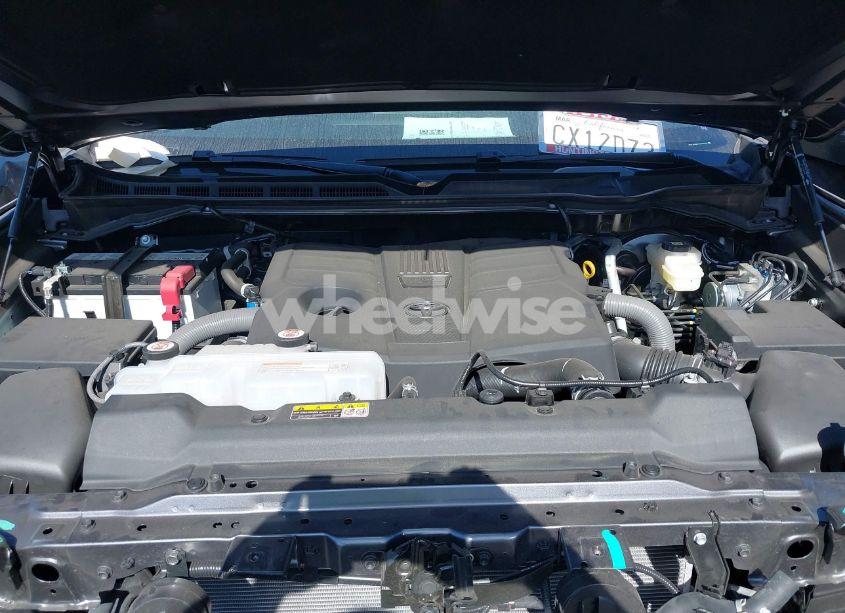 Photo 10 of 2025 Toyota Tundra SR5 4WD (VIN 5TFLA5DB1SX263126)