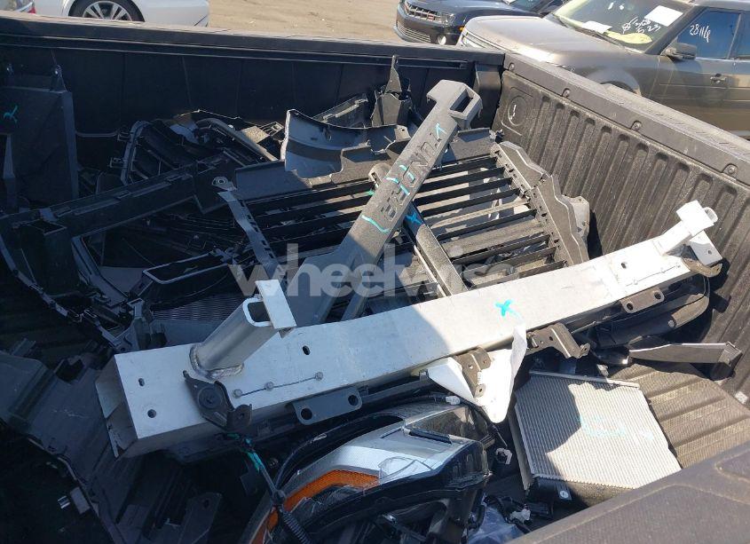 Photo 12 of 2025 Toyota Tundra SR5 4WD (VIN 5TFLA5DB1SX263126)