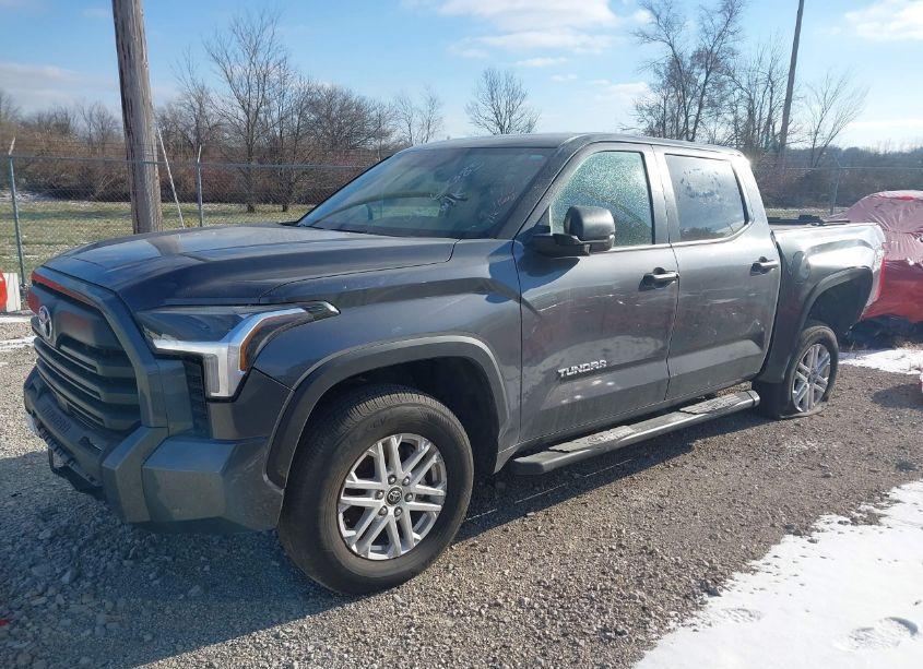 Photo 2 of 2024 Toyota Tundra SR5 (VIN 5TFLA5DB2RX133706)
