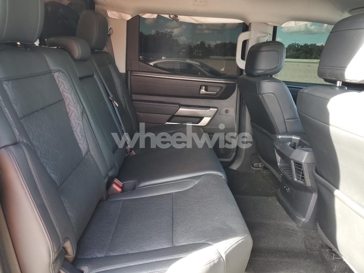 Photo 10 of 2024 TOYOTA TUNDRA CREWMAX SR (VIN 5TFLA5DB3RX141684)