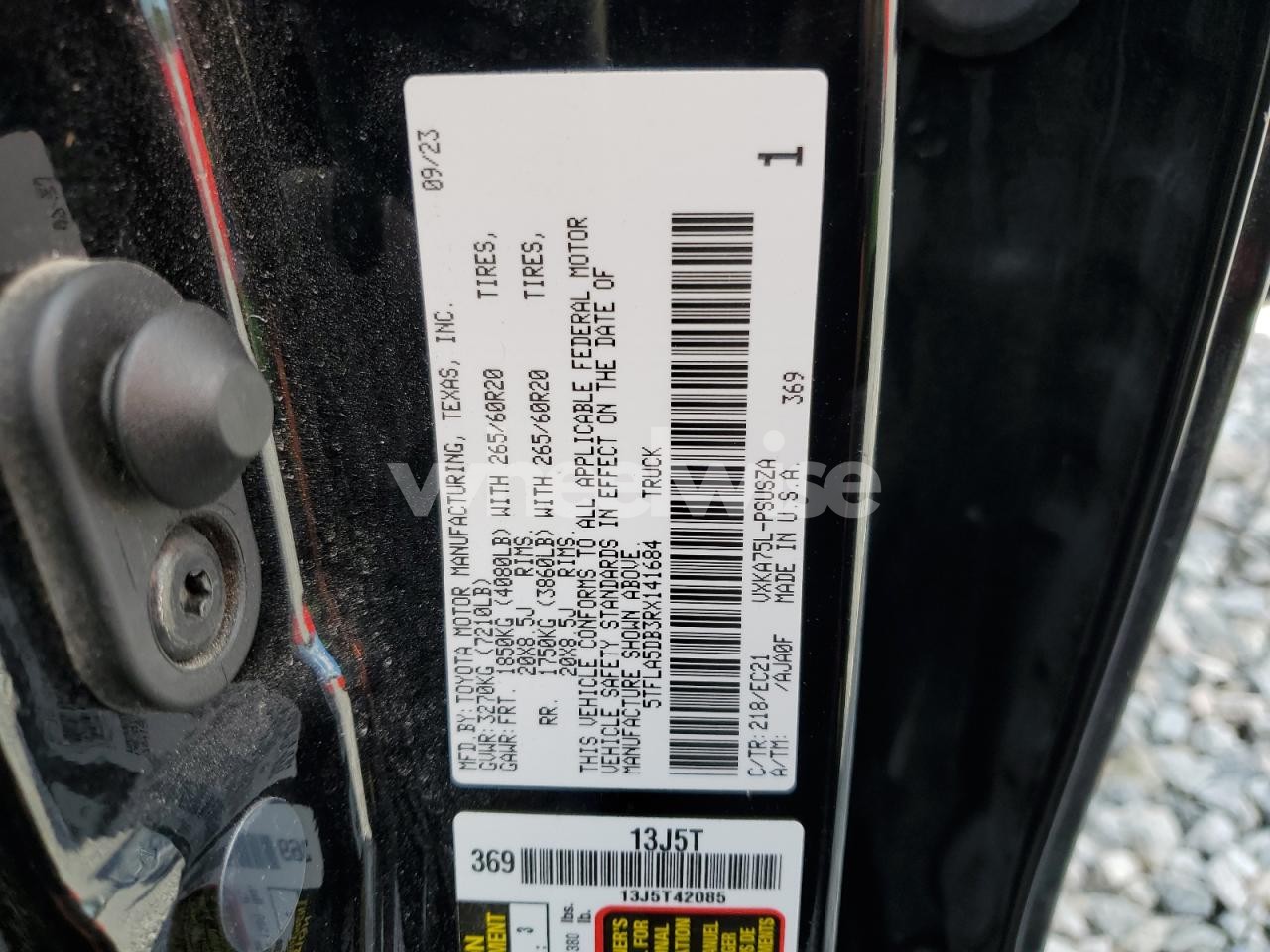 Photo 13 of 2024 TOYOTA TUNDRA CREWMAX SR (VIN 5TFLA5DB3RX141684)
