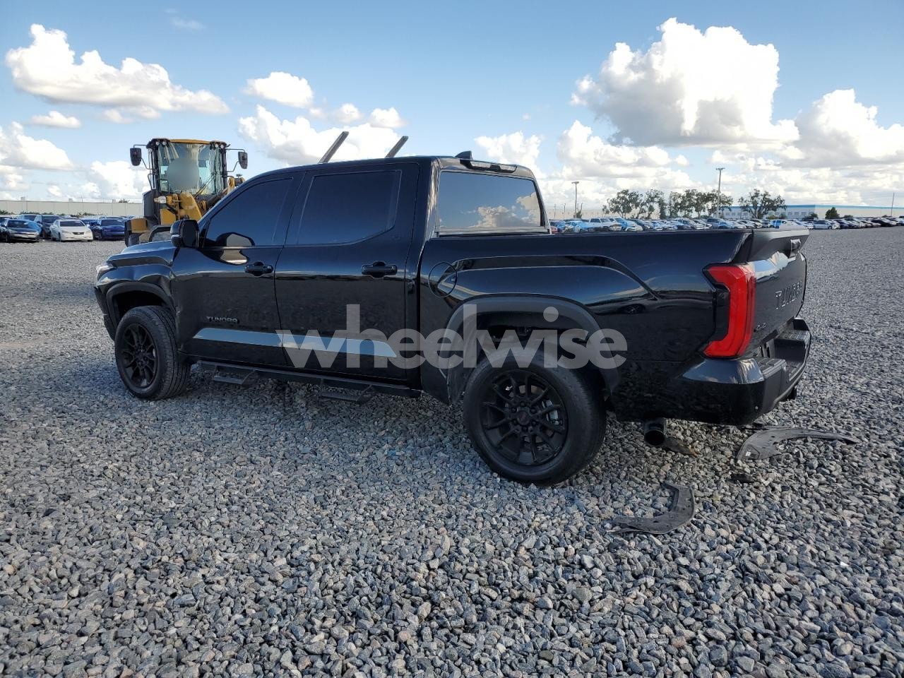 Photo 2 of 2024 TOYOTA TUNDRA CREWMAX SR (VIN 5TFLA5DB3RX141684)