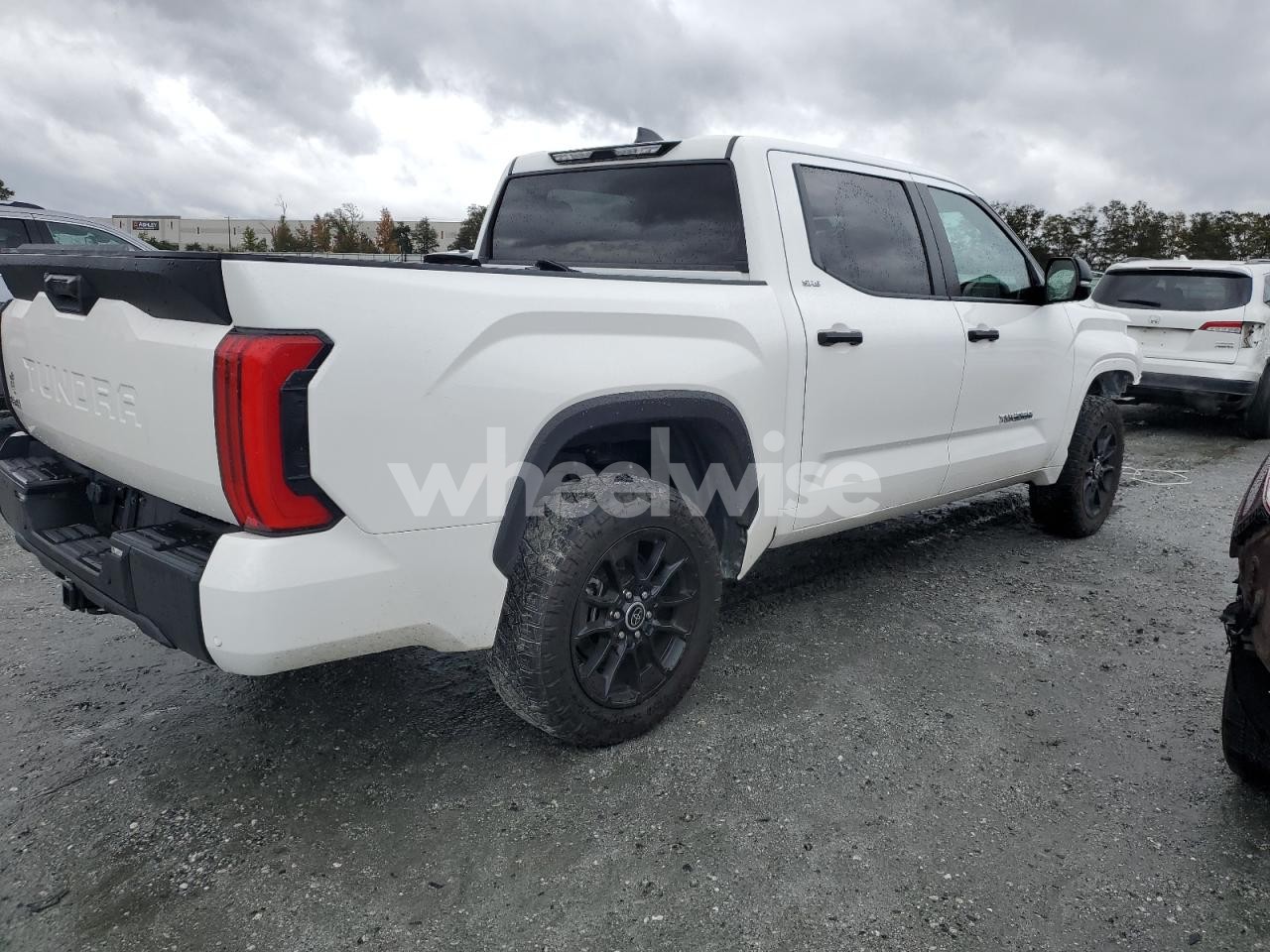 Photo 3 of 2024 TOYOTA TUNDRA CREWMAX SR (VIN 5TFLA5DB3RX232454)