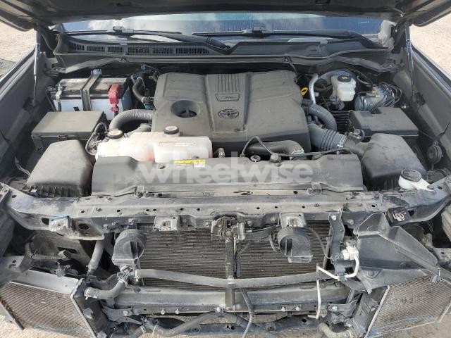 Photo 6 of 2022 TOYOTA TUNDRA CREWMAX SR (VIN 5TFLA5DB4NX028319)