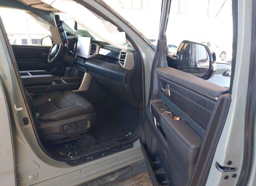 Photo 5 of 2023 Toyota Tundra CREWMAX SR/CREWMAX SR5 (VIN 5TFLA5DB4PX106164)