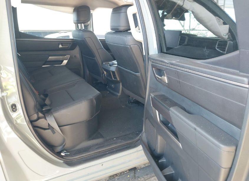 Photo 8 of 2023 Toyota Tundra CREWMAX SR/CREWMAX SR5 (VIN 5TFLA5DB4PX106164)