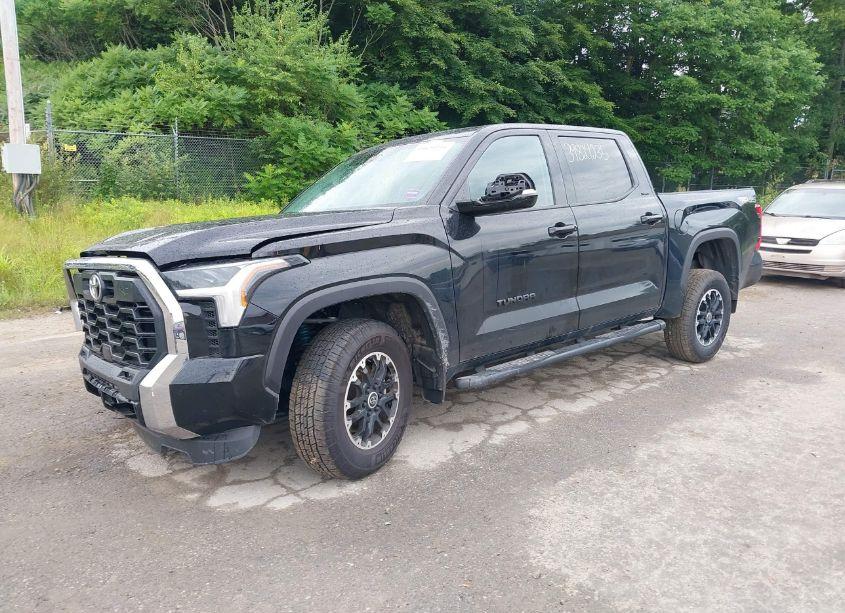 Photo 2 of 2024 Toyota Tundra SR5 (VIN 5TFLA5DB4RX168361)