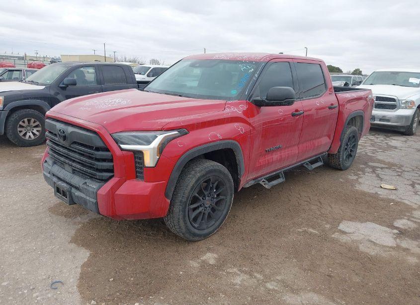 Photo 2 of 2022 Toyota Tundra SR5 (VIN 5TFLA5DB5NX049938)