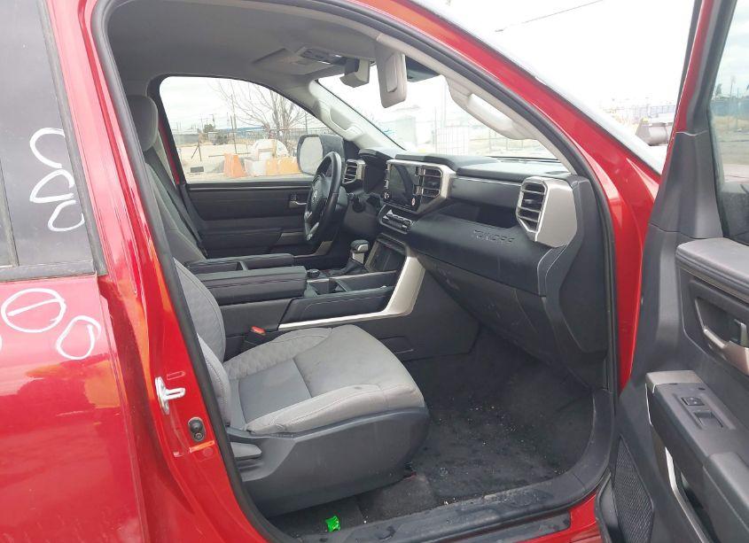 Photo 5 of 2022 Toyota Tundra SR5 (VIN 5TFLA5DB5NX049938)