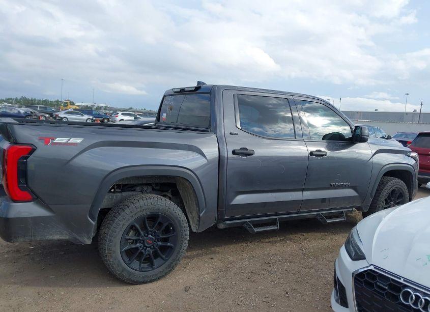 Photo 13 of 2023 Toyota Tundra SR5 (VIN 5TFLA5DB5PX080187)