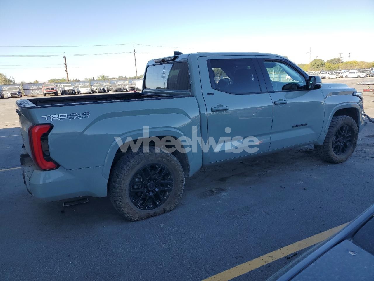Photo 3 of 2022 TOYOTA TUNDRA CREWMAX SR (VIN 5TFLA5DB6NX045011)