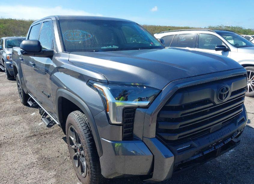 2024 Toyota Tundra SR5 (VIN 5TFLA5DB6RX203711) main photo
