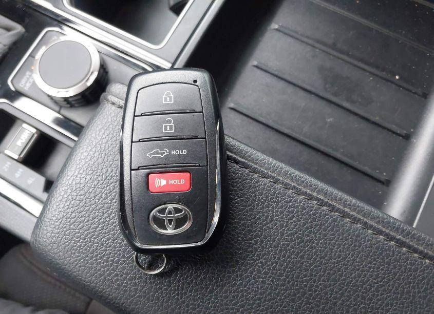 Photo 11 of 2022 Toyota Tundra SR5 (VIN 5TFLA5DB7NX024202)