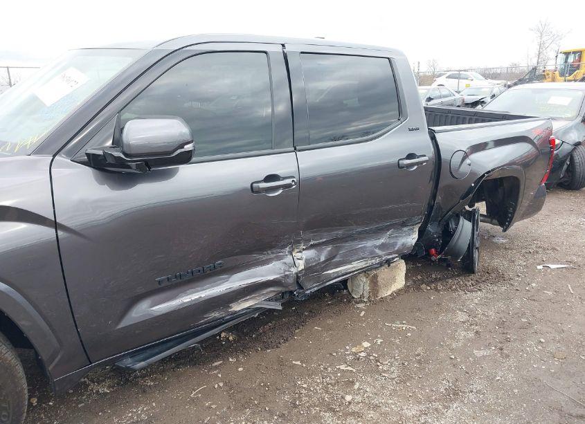 Photo 6 of 2022 Toyota Tundra SR5 (VIN 5TFLA5DB7NX024202)