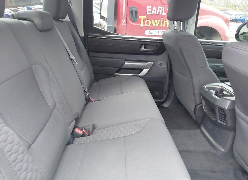 Photo 8 of 2022 Toyota Tundra SR5 (VIN 5TFLA5DB7NX024202)