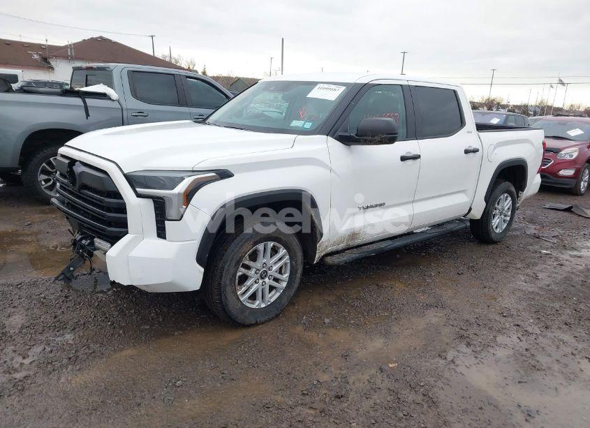 Photo 2 of 2024 Toyota Tundra SR5 (VIN 5TFLA5DB7RX133295)