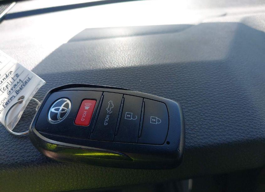 Photo 11 of 2022 Toyota Tundra SR5 (VIN 5TFLA5DB8NX039601)