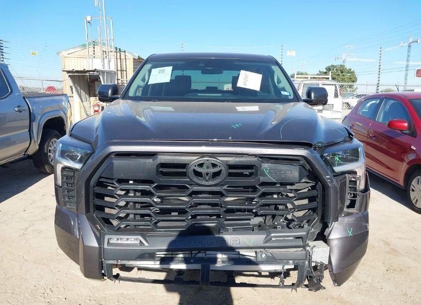 Photo 12 of 2022 Toyota Tundra SR5 (VIN 5TFLA5DB8NX039601)