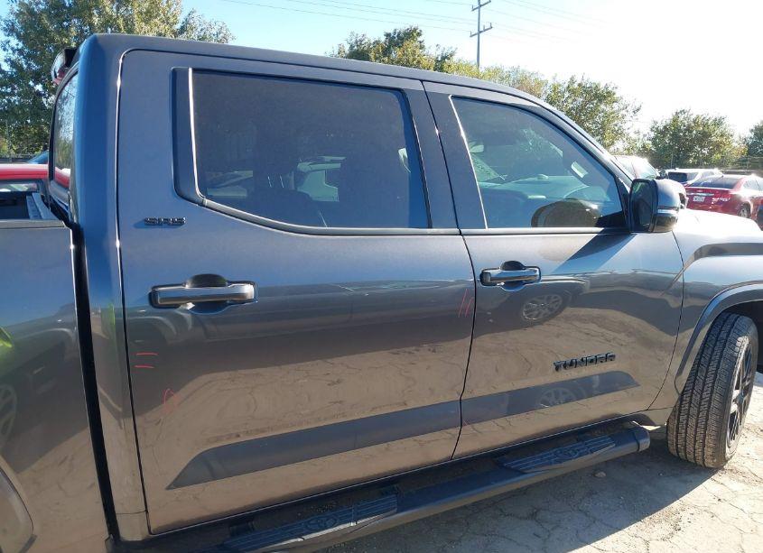 Photo 13 of 2022 Toyota Tundra SR5 (VIN 5TFLA5DB8NX039601)