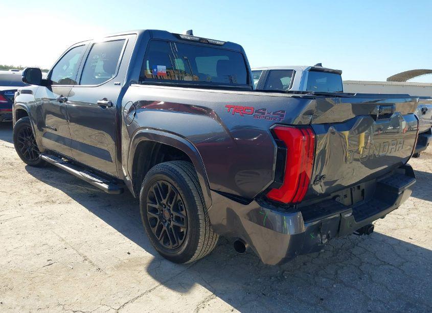 Photo 3 of 2022 Toyota Tundra SR5 (VIN 5TFLA5DB8NX039601)