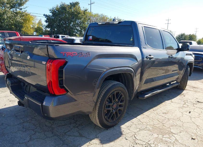 Photo 4 of 2022 Toyota Tundra SR5 (VIN 5TFLA5DB8NX039601)