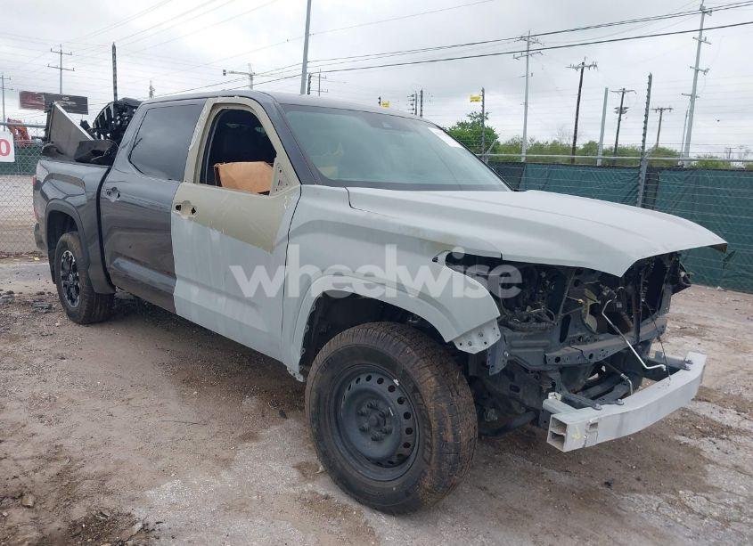 2023 Toyota Tundra SR5 (VIN 5TFLA5DB8PX071662) main photo