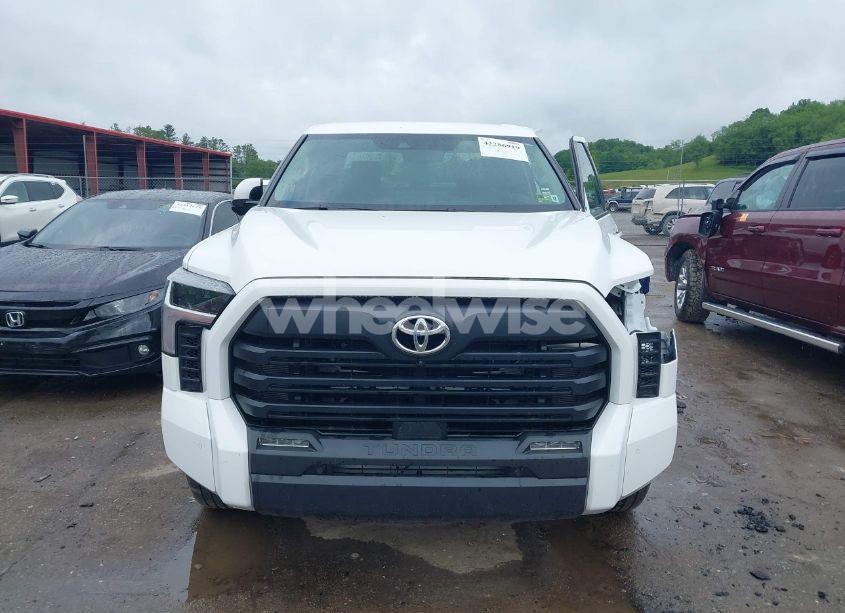 Photo 13 of 2024 Toyota Tundra SR5 4WD (VIN 5TFLA5DB8RX134715)