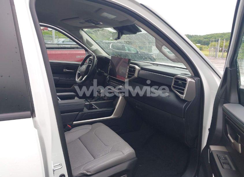 Photo 5 of 2024 Toyota Tundra SR5 4WD (VIN 5TFLA5DB8RX134715)