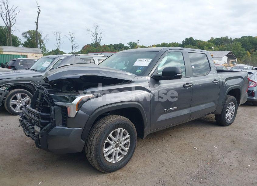 Photo 2 of 2024 Toyota Tundra SR5 (VIN 5TFLA5DB8RX162725)