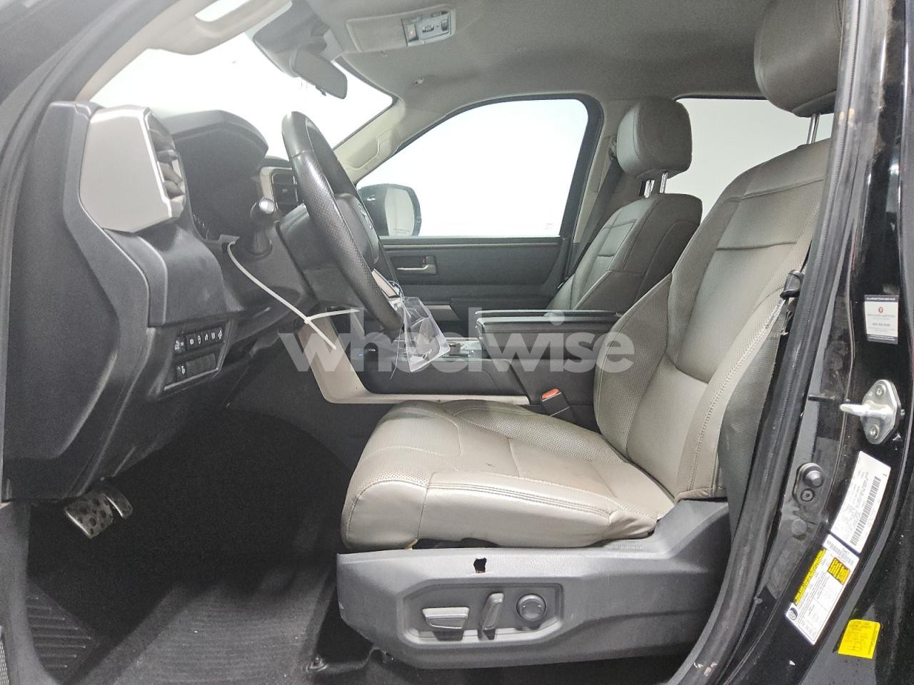 Photo 7 of 2022 TOYOTA TUNDRA CREWMAX SR (VIN 5TFLA5DB9NX012486)