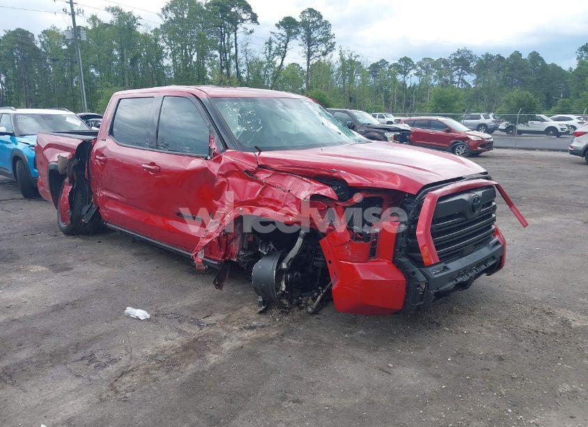 2022 Toyota Tundra SR5 (VIN 5TFLA5DB9NX013749) main photo