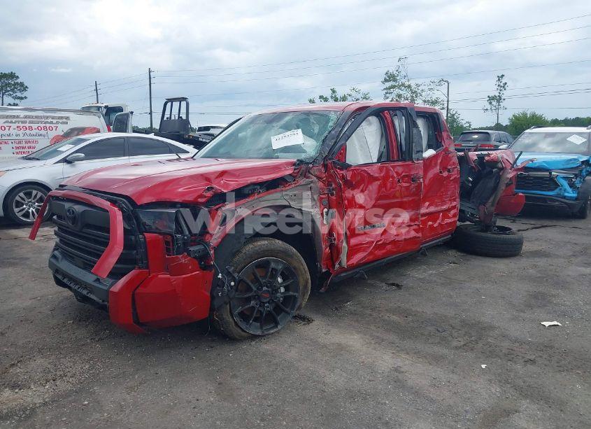 Photo 2 of 2022 Toyota Tundra SR5 (VIN 5TFLA5DB9NX013749)