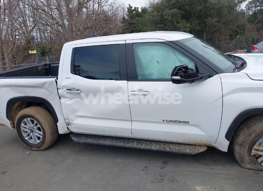 Photo 13 of 2024 Toyota Tundra SR5 (VIN 5TFLA5DB9RX207820)