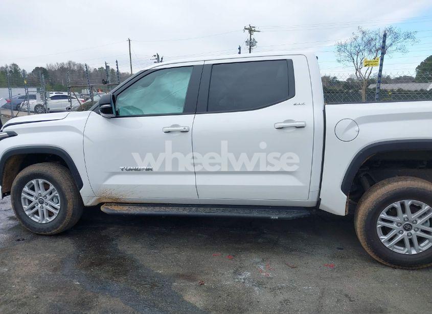 Photo 14 of 2024 Toyota Tundra SR5 (VIN 5TFLA5DB9RX207820)