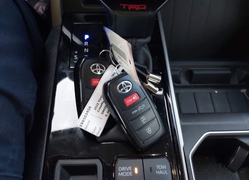 Photo 11 of 2022 Toyota Tundra SR5 (VIN 5TFLA5DBXNX052639)